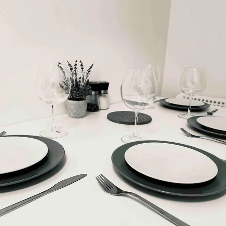 L'etape Remoise - Hypercentre Apartment Reims